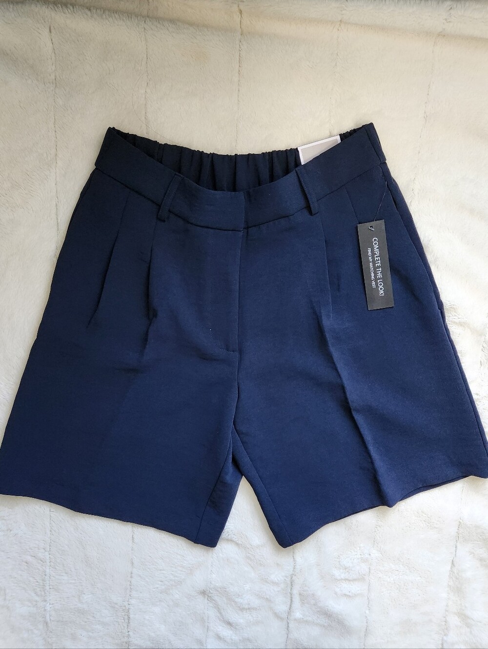 NWT Autres Filles Pleated Mid-Thigh Dress Shorts – Size Small